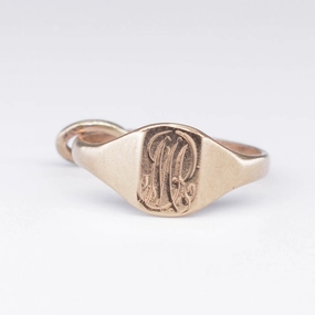 Soft Style Statement Piece 10k Signet Ring Charm