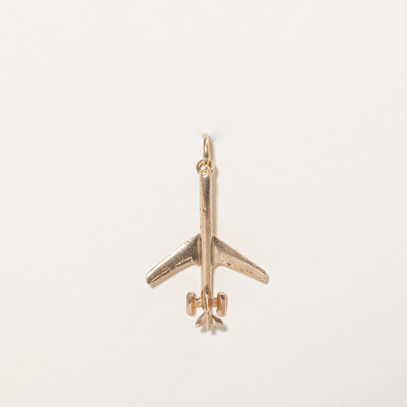 10k Yellow Gold Airplane Charm Exquisite Touch Luxury Highlight