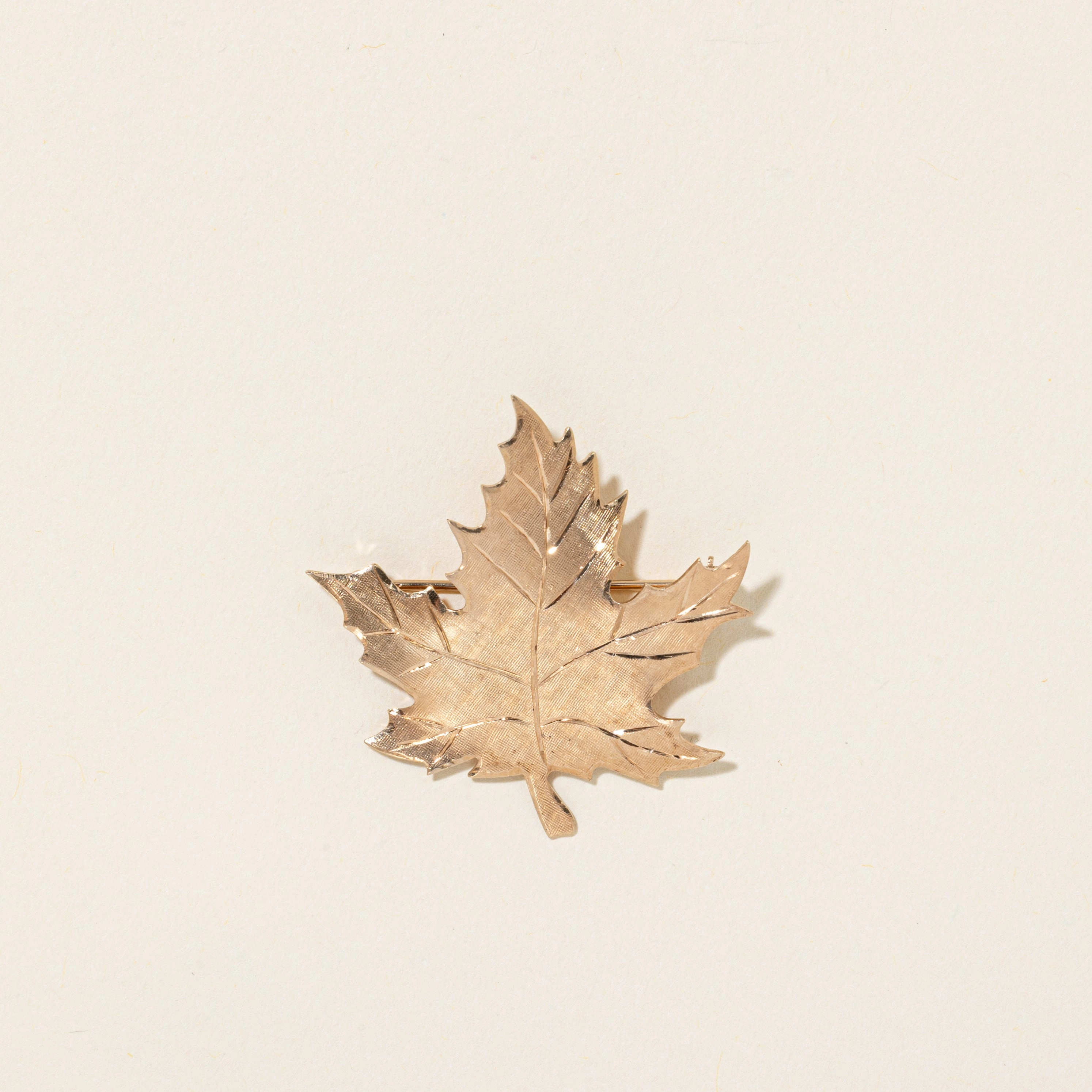 10k Yellow Gold Textured Maple Leaf Brooch Handcrafted Accessories