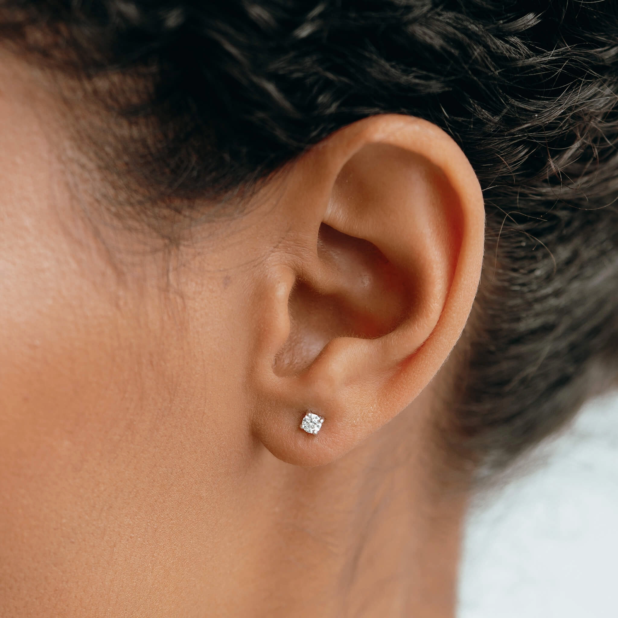 Glow Look 14k White Gold Diamond Stud Earrings 3mm - Aria