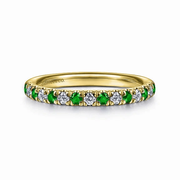 Soft color Elite Shape 14K Yellow Gold 15 Stone Diamond and Emerald Anniversary Band