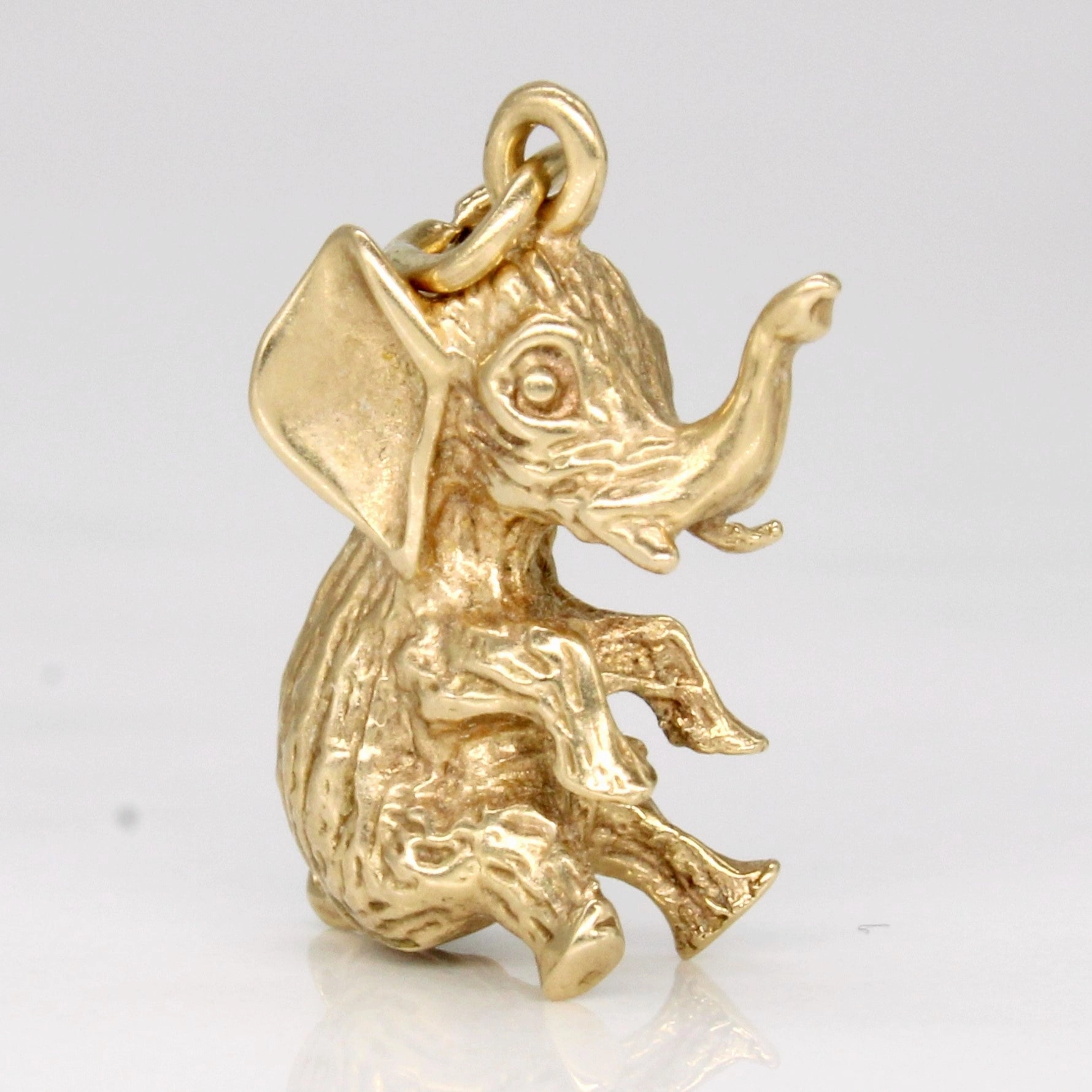 gentle touch Daytime Sparkle 14k Yellow Gold Elephant Charm