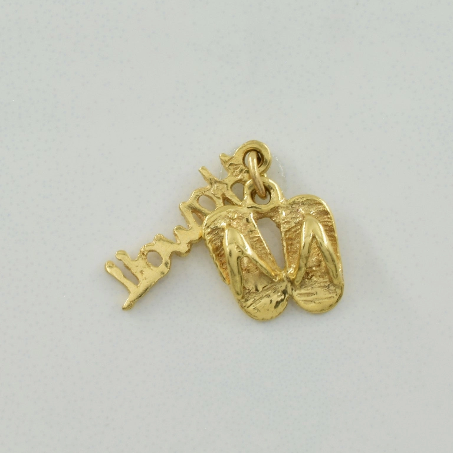 Distinct Detail Impressive Finish 14k Yellow Gold Hawaii Charm |