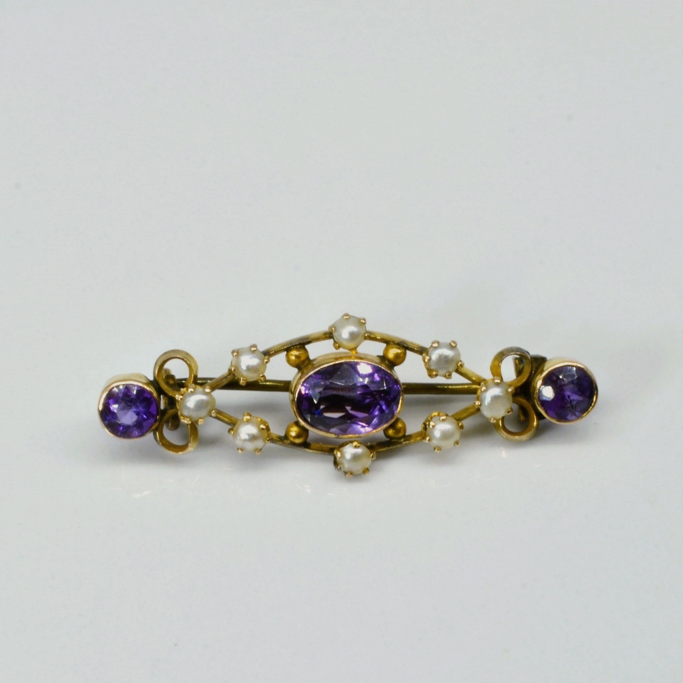 Sophisticated Charm Charming Pieces Design Antique 9k Amethyst & Pearl Vintage Brooch