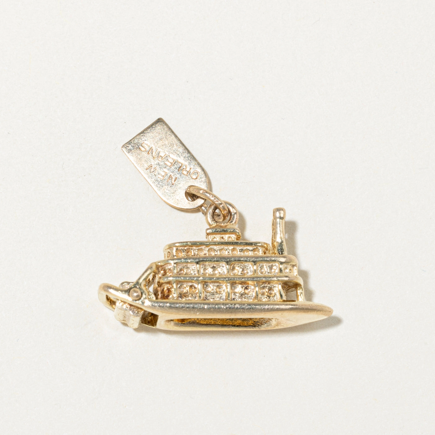14k Yellow Gold "New Orleans" Riverboat Charm fashion lover Lustrous Sparkle
