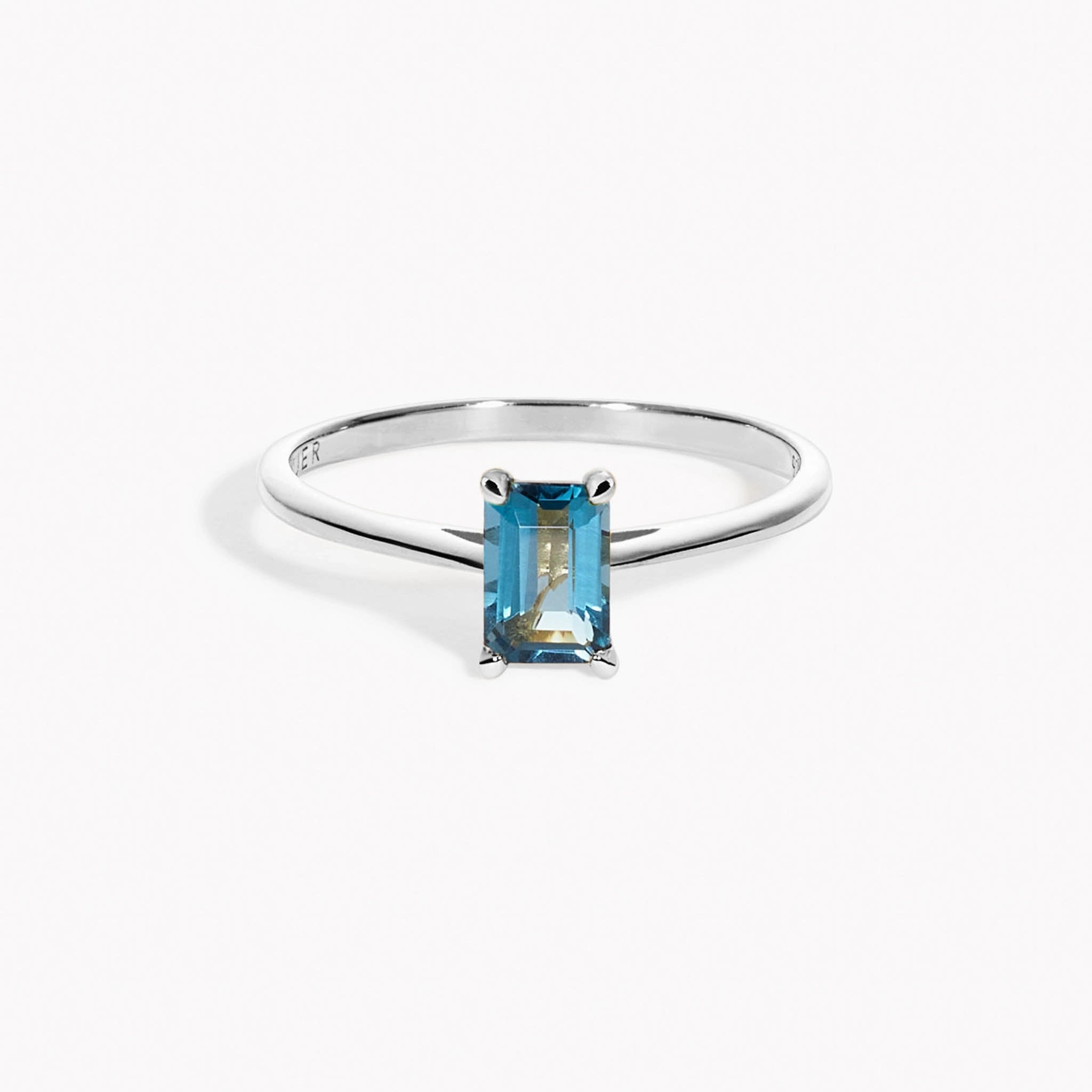 Baguette Ring London Blue Topaz Silver - Charlotte High-End Quality Unique Accessories