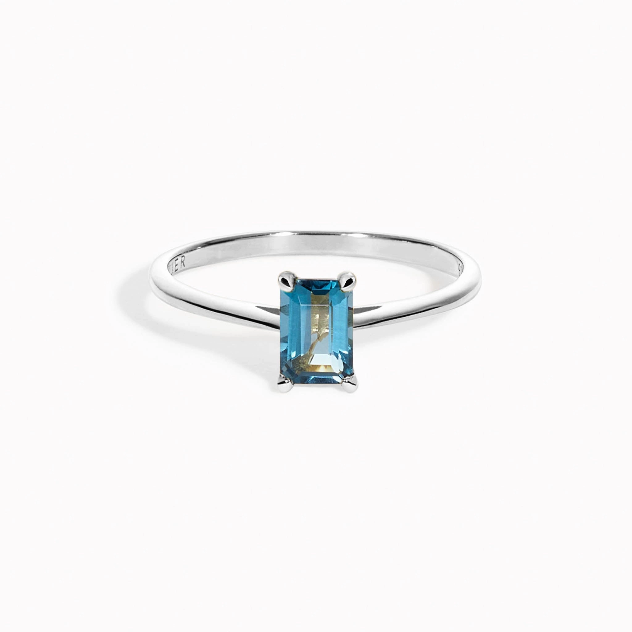 Personal Touch Baguette Ring London Blue Topaz Silver - Charlotte