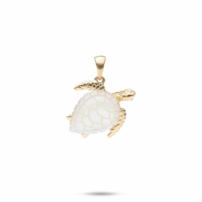 Classic Trend Honu Mother of Pearl Pendant in Gold - 15mm