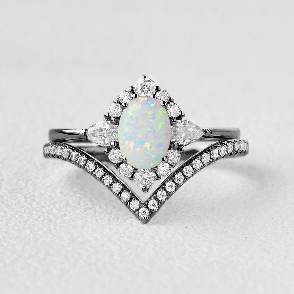 Black Gold Oval Opal Halo Ring Set 2pcs Simple Texture Urban Favorite