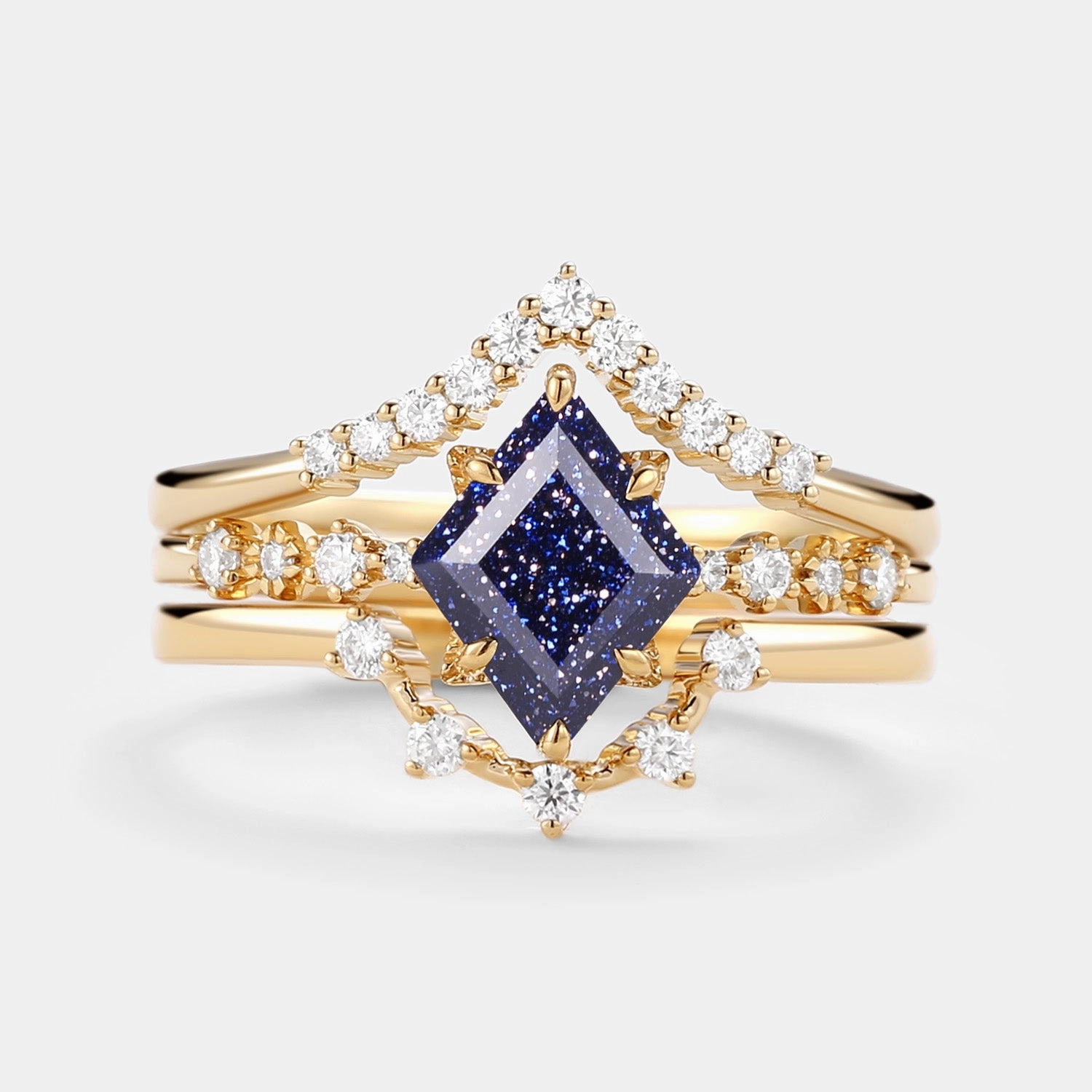 Blue Sandstone & Moissanite Ring Set 3pcs - Violet Romantic Vibe Close Up