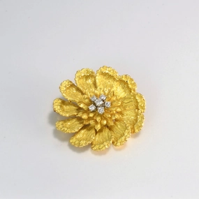 Minimal accessory Night Feature Intricate Diamond Flower Brooch | 0.26ctw |