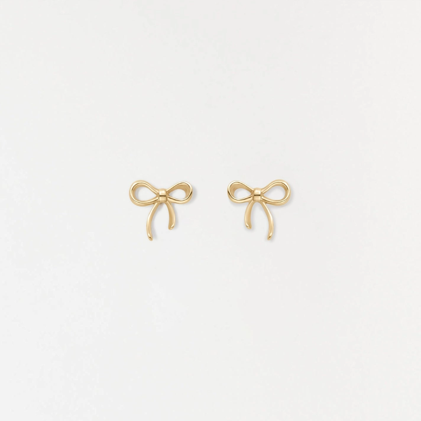 Bow Studs Luxury Mood