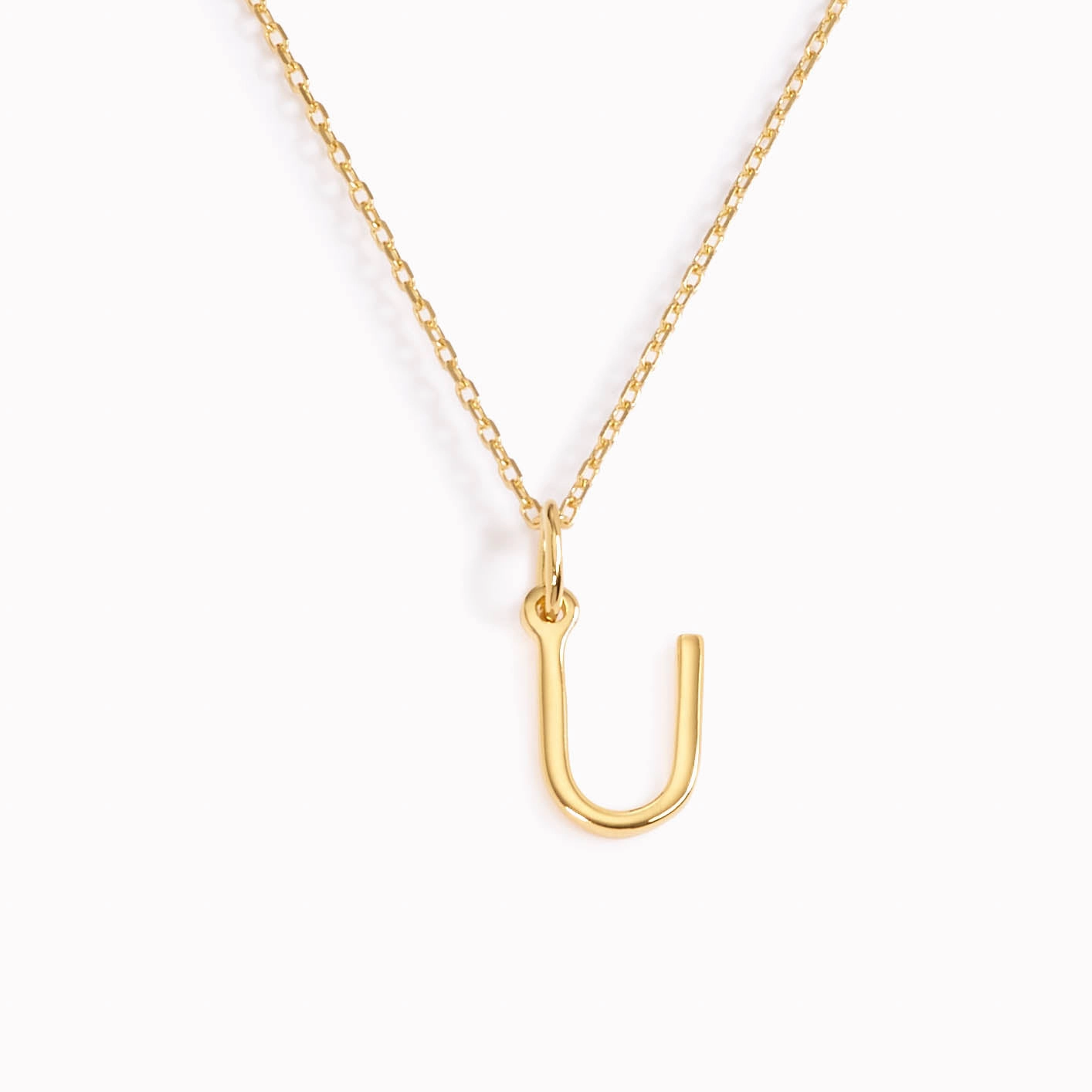 Distinctive Detail U Necklace / Gold Initial Necklace