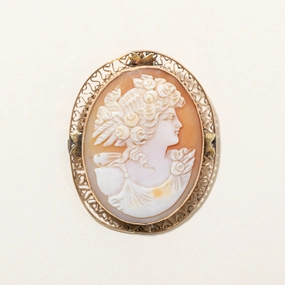 Cameo Sea Shell Convertible Pendant to Brooch | 26.00ct Handcrafted Form Stylish Touch