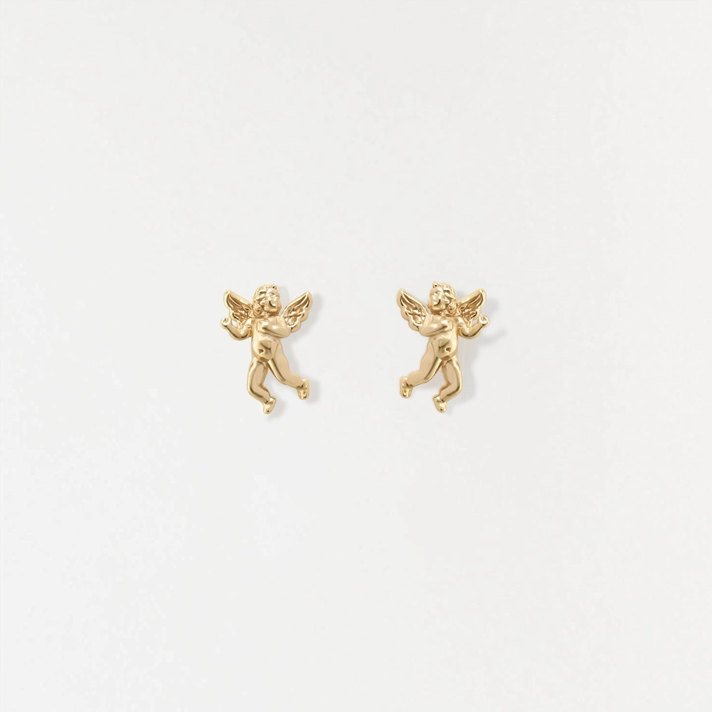 Close Up Dazzling Piece Cherub Studs