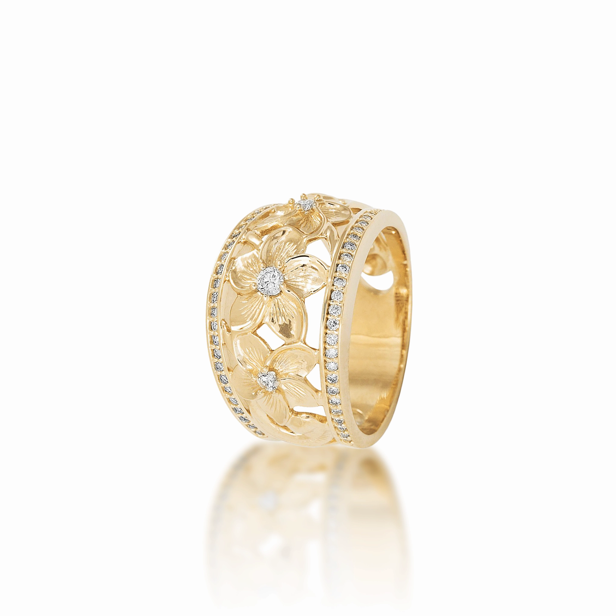 Close Focus Unique Accessory Hawaiian Heirloom Plumeria Ring in Gold with Diamonds - 13mm