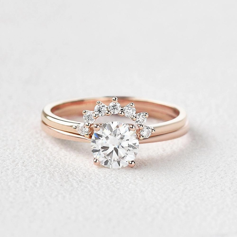 Trend Focused Classic 4 Prongs Round Cut Ring Set 2pcs