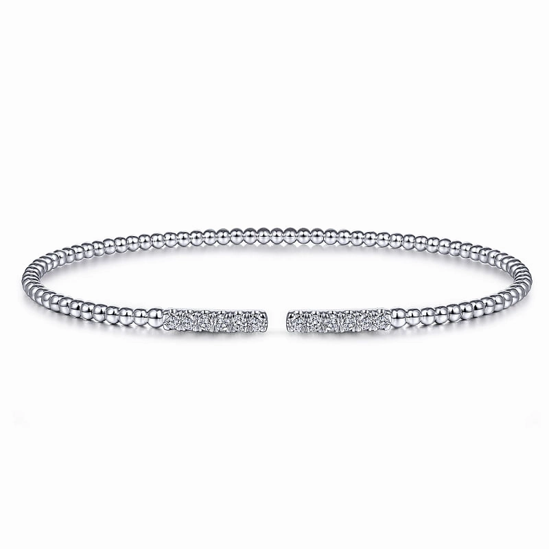 Light Feature 14K White Gold Bujukan Diamond Bars Bangle
