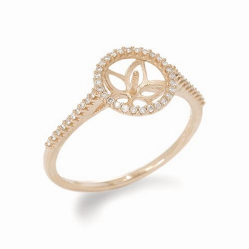 Minimal Daywear Formal Highlight Pick A Pearl Halo Ring in Rose Gold with Diamonds