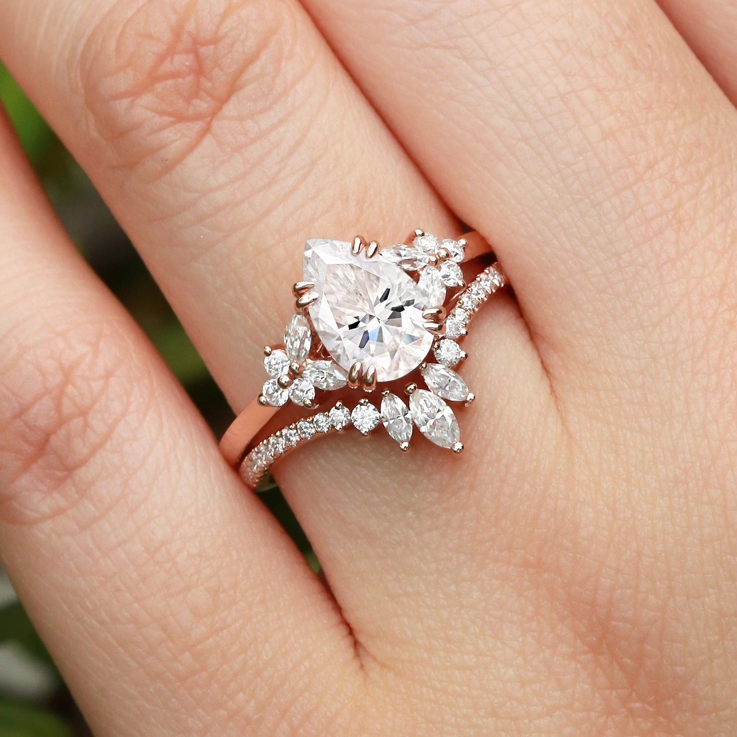 Soft Form Cluster Pear Shaped Moissanite Chevron Gold Ring Set 2pcs - Della