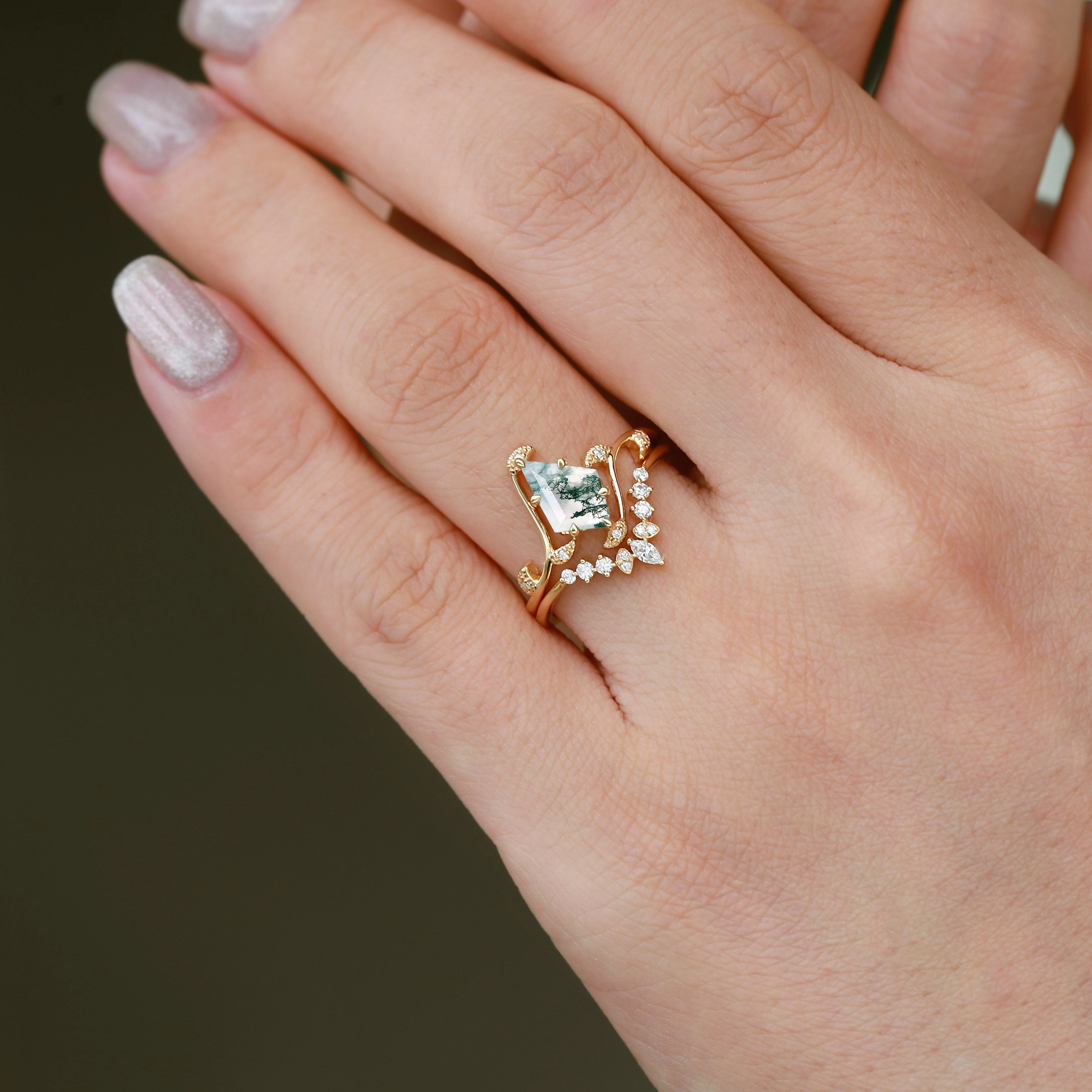 Vintage Embellishment Fragile Item Black Gold Kite Cut Moss Agate Leafy Engagement Ring Sets 2pcs - Ivy