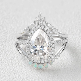 Crystal Clear Styled Set 3.5ct Pear Shaped Moissanite Inspired Ring Set 3pcs