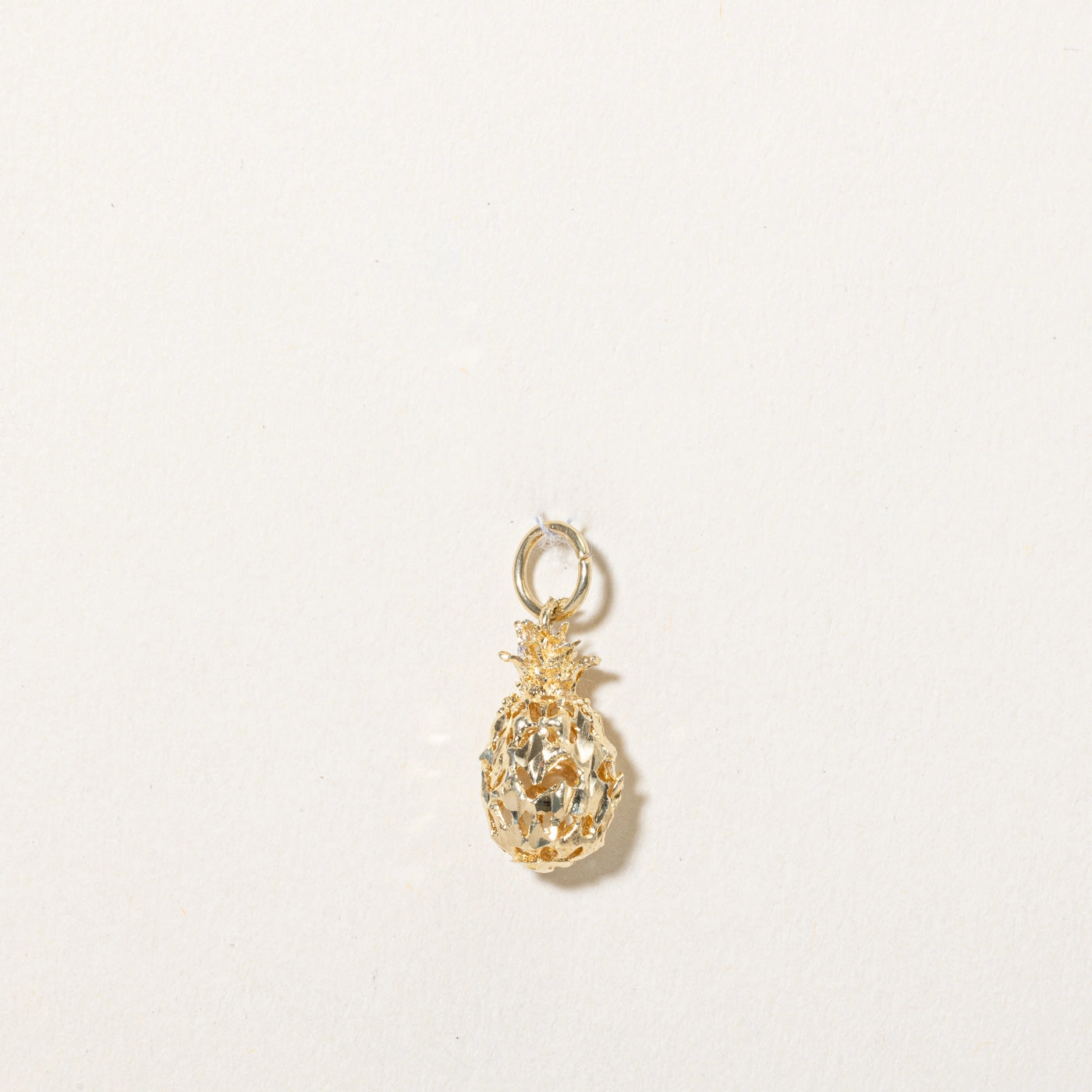 12k Yellow Gold Pineapple Charm Glamour Accessory