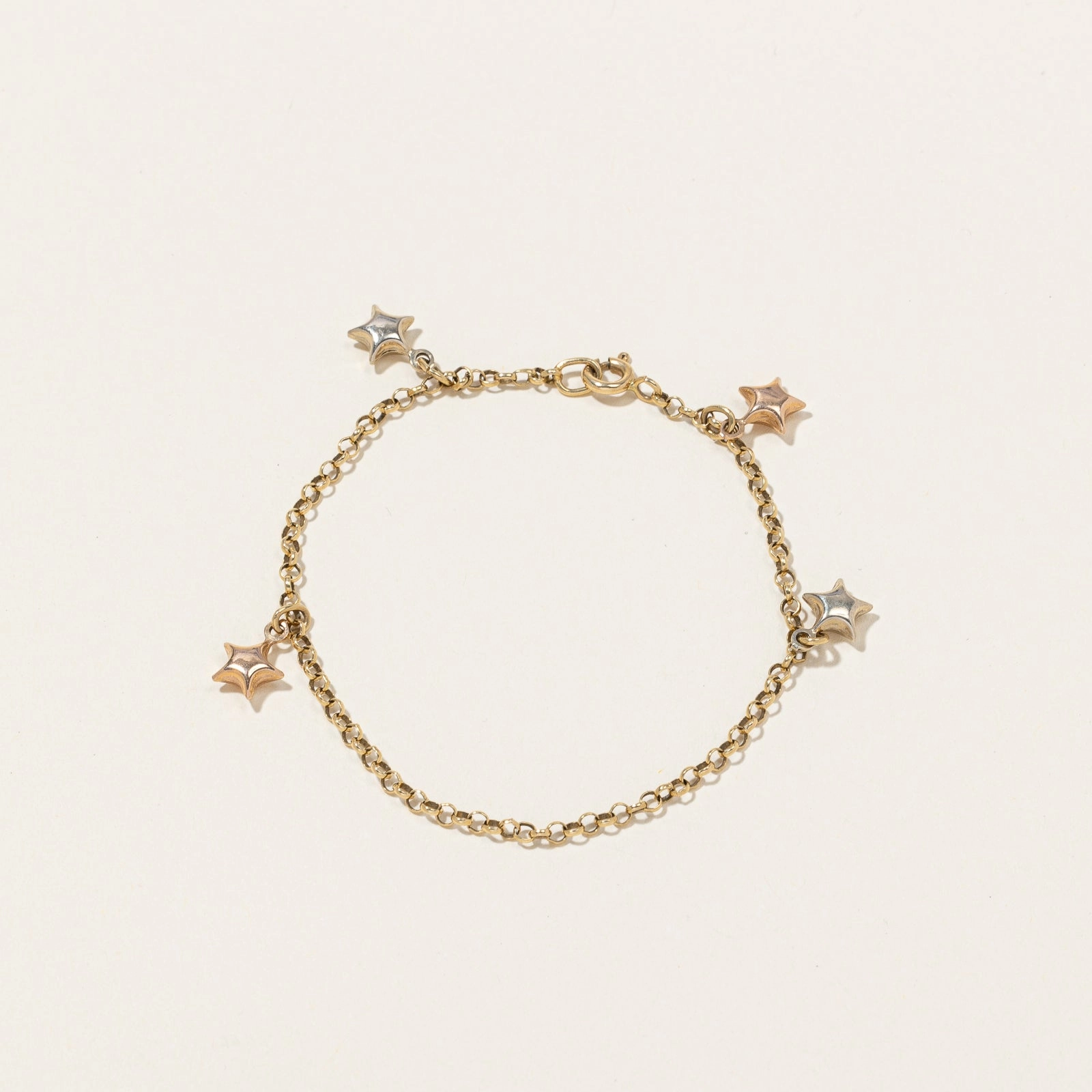 18k Tri Tone Gold Star Charm Bracelet | 7" | Radiant Sparkle