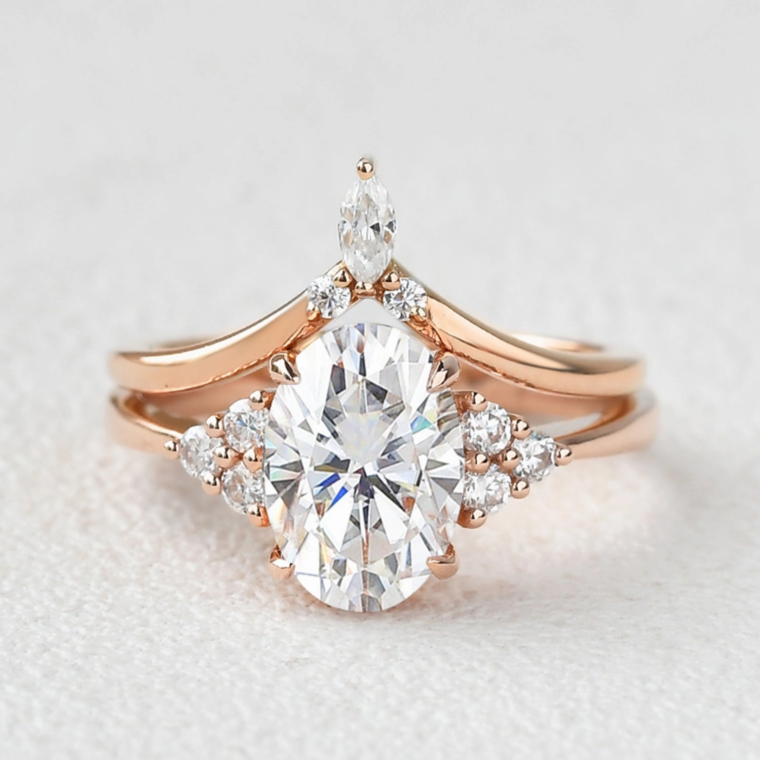 2.0ct Oval Cut Moissanite Vintage Gold Ring Set 2pcs Classic Touch Chic Flash