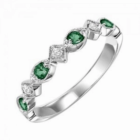 Special Treat Effortless Look Diamond and Emerald Birthstone Ring 14K White Gold