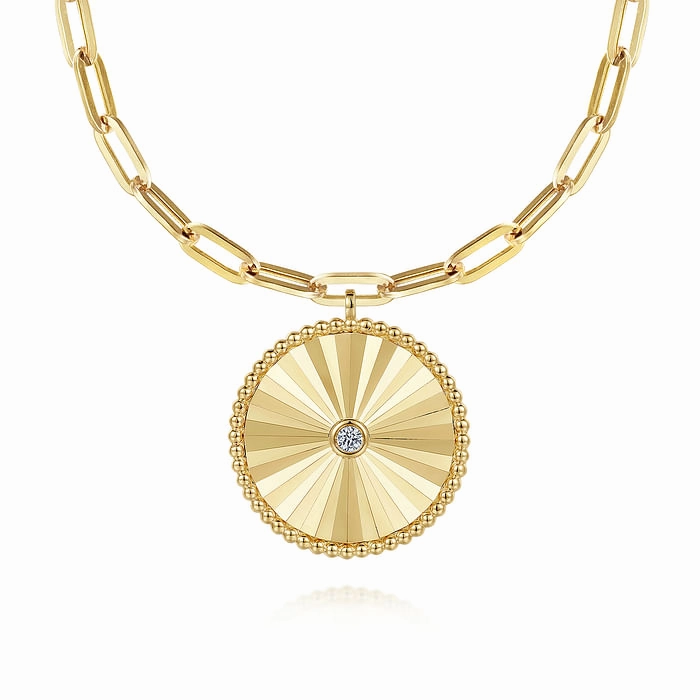 Chic Appeal Minimal Charm Diamond Cut - 18" 14K Yellow Gold Textured Diamond Medallion Hollow Chain Necklace