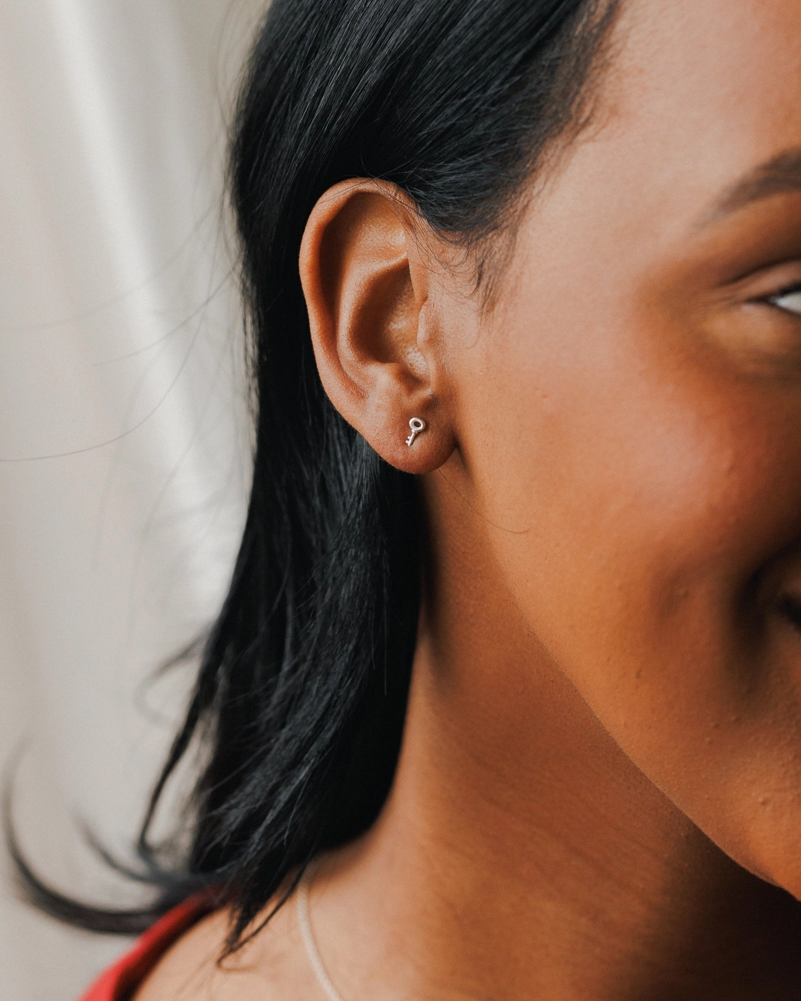 Chic Shine Luxury Mood Skeleton Key Studs