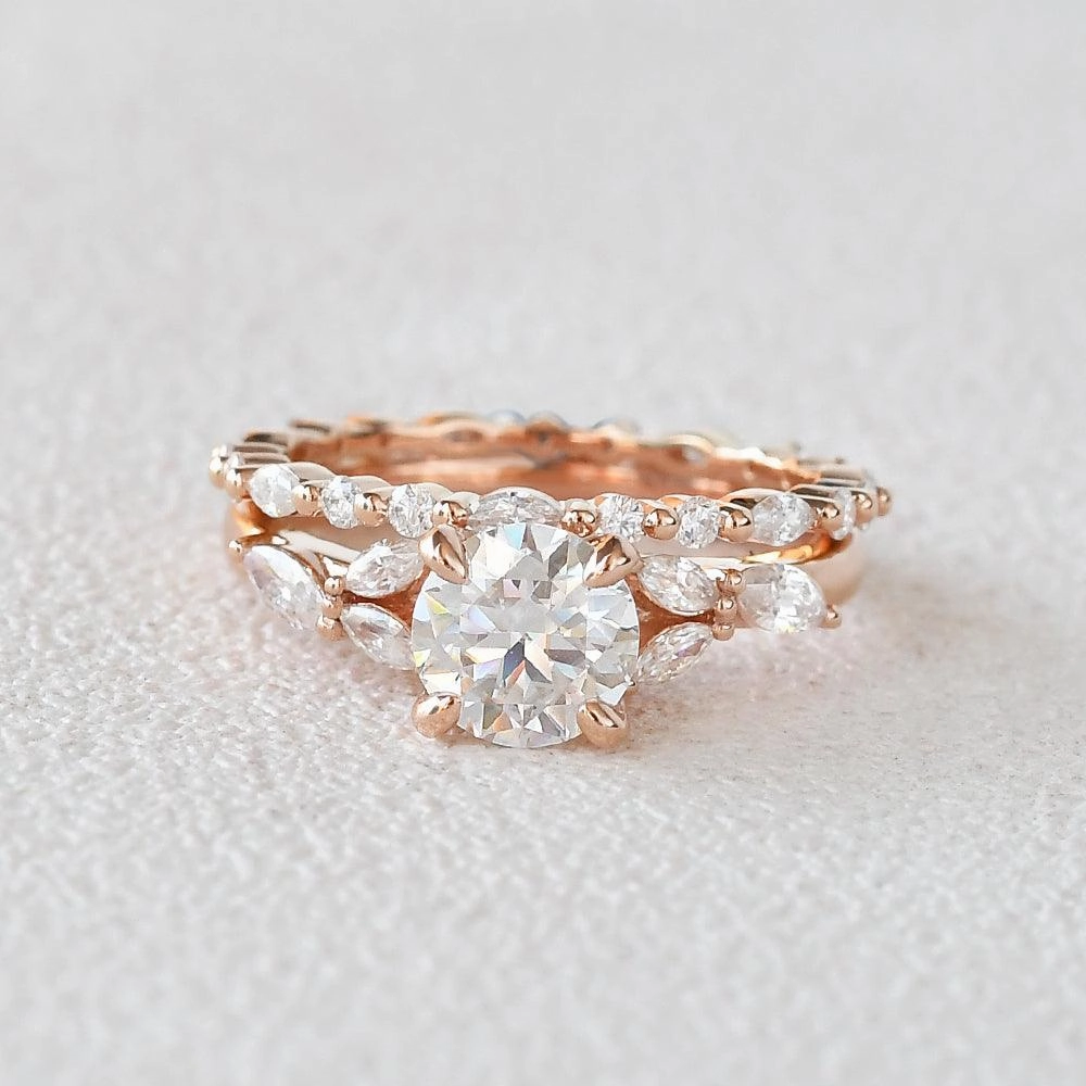 1.0ct Round Cut Moissanite Staccato Cluster Ring Set 2pcs Sophisticated Embellishments