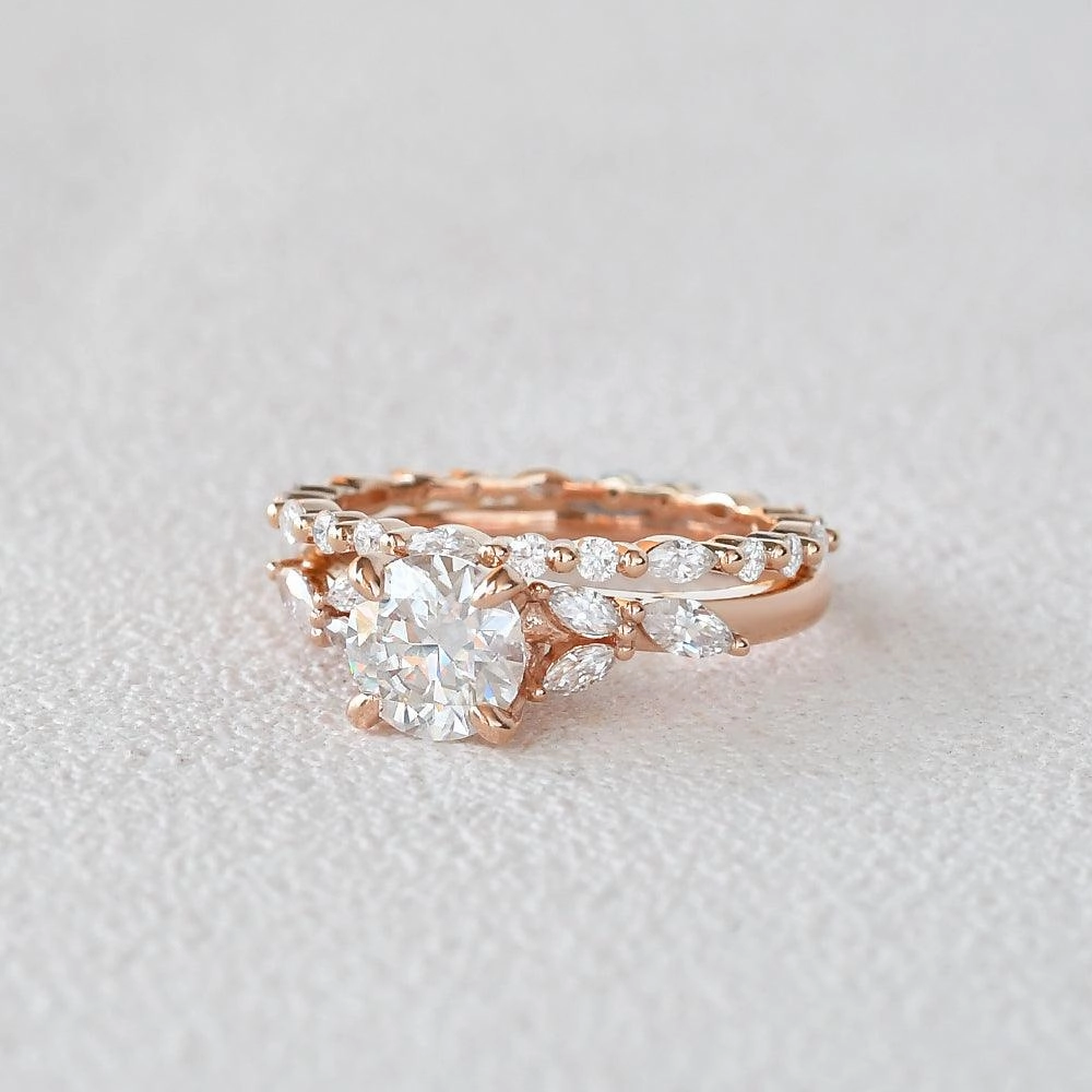 1.0ct Round Cut Moissanite Staccato Cluster Ring Set 2pcs Exquisite finish