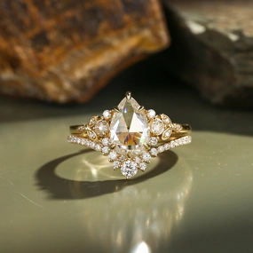 Rose Cut Pear Vintage Moissanite Gold Ring Set 2pcs - Rhea Glamour Finish
