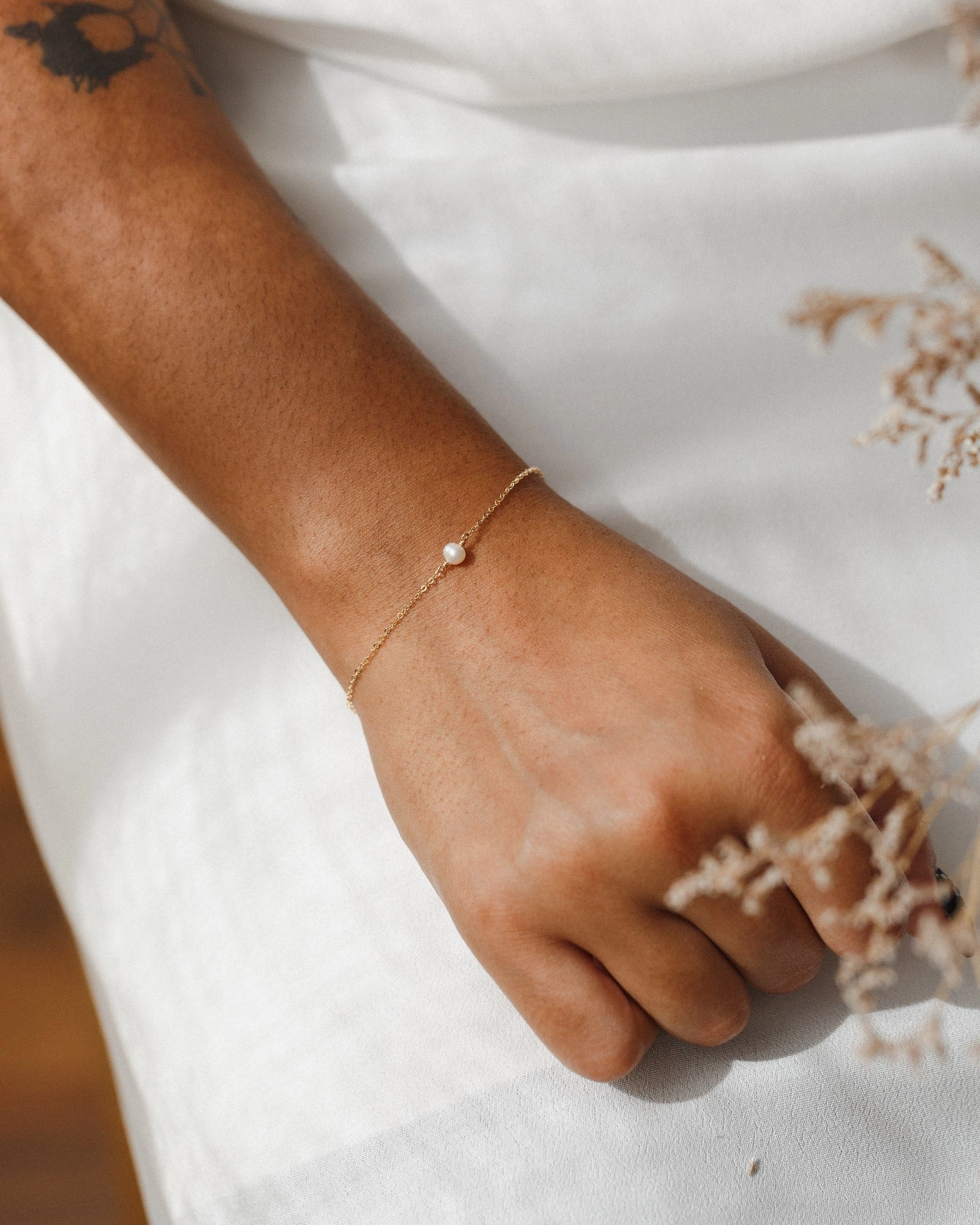 Essential Pearl Set Alluring Touch