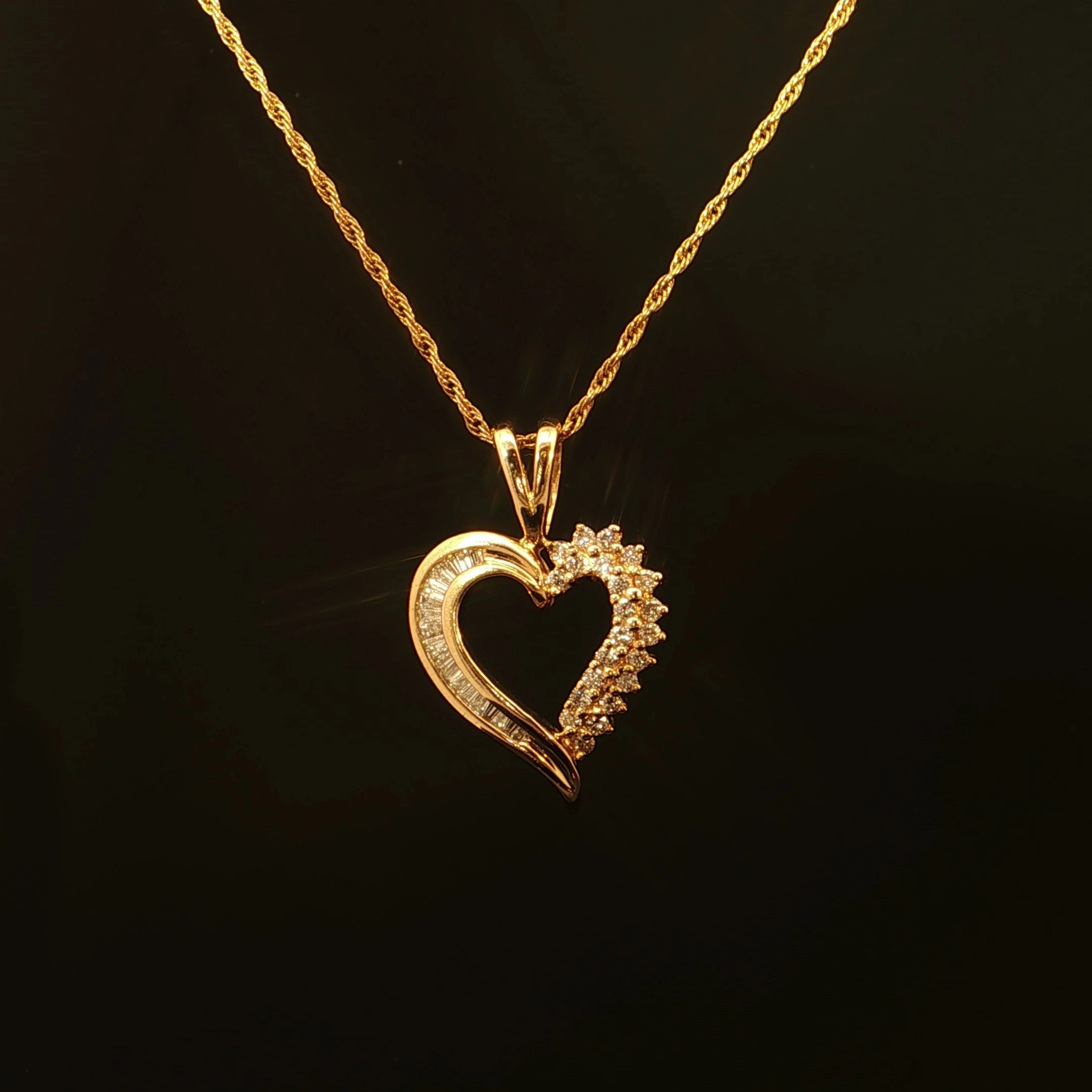 Estate 14K Yellow Gold Open Heart Round & Baguette Diamond Necklace Trendy Appeal Timeless Contour