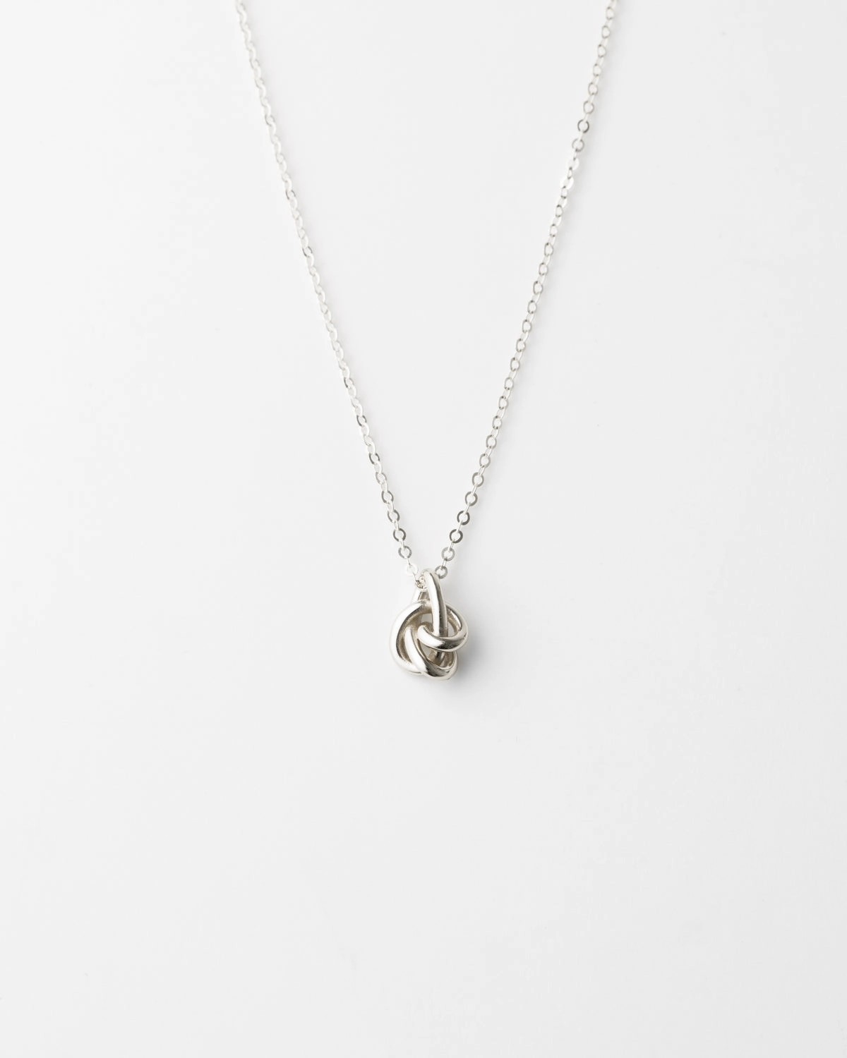 Eternal Knot Necklace Lively Look Classic Feature