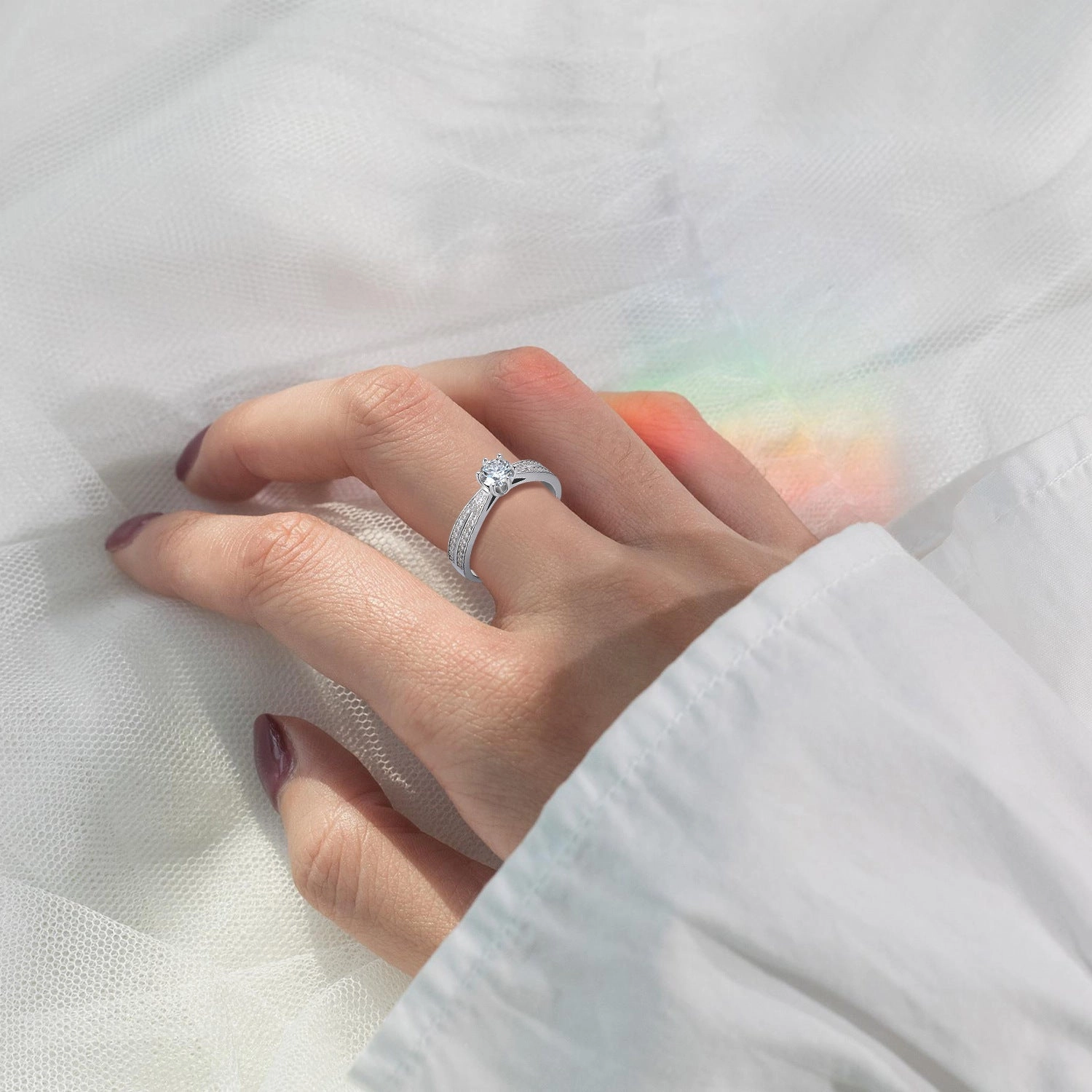 Solitaire Split Shank Engagement Ring | S925 | Moissanite Shine Factor Modern Mood