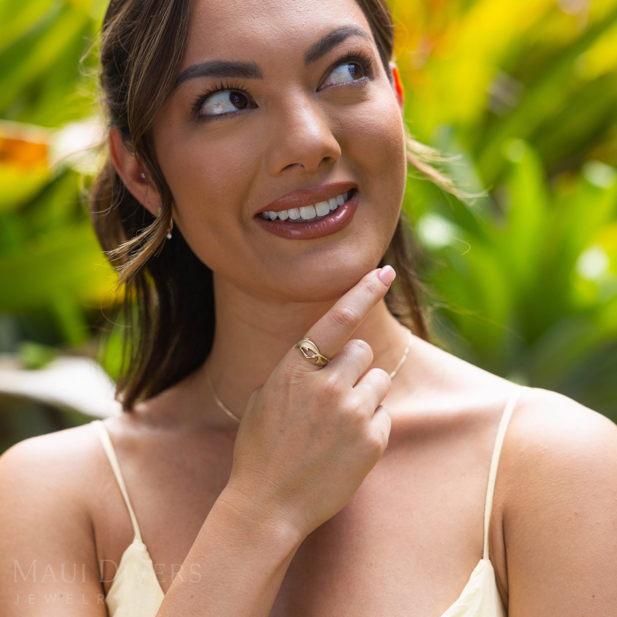 Handcrafted Jewelry Finish Bubble Dolphin Ring in Gold with Diamond - 10mm