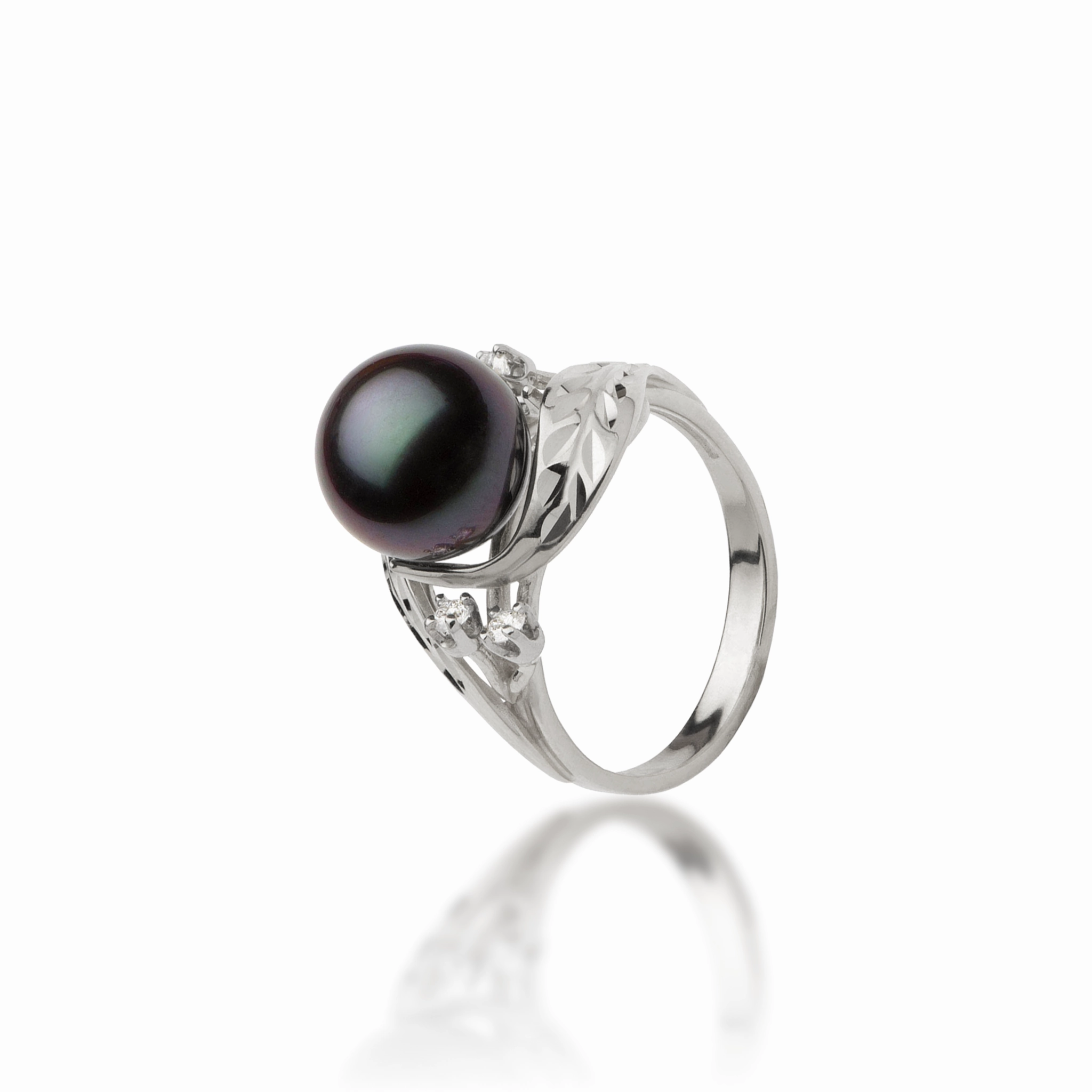 Radiant Radiance Exclusive Touch Maile Tahitian Black Pearl Ring in White Gold with Diamonds - 9-10mm
