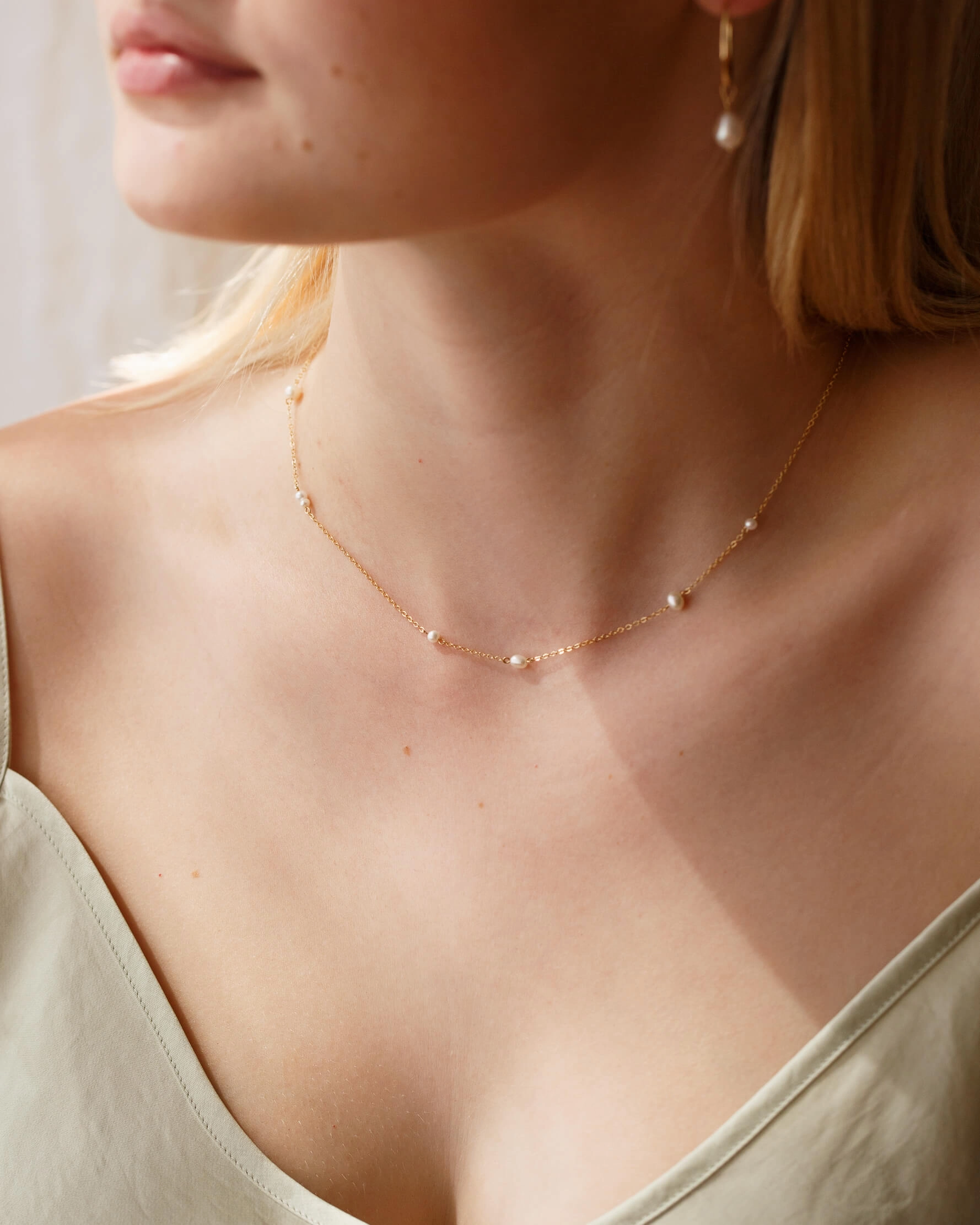 Modern Fashion Excellent Jewelry Floating Pearl Necklace