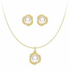 Freshwater Pearl Pendant Necklace And Earrings Set Gloss Layer Close Detail