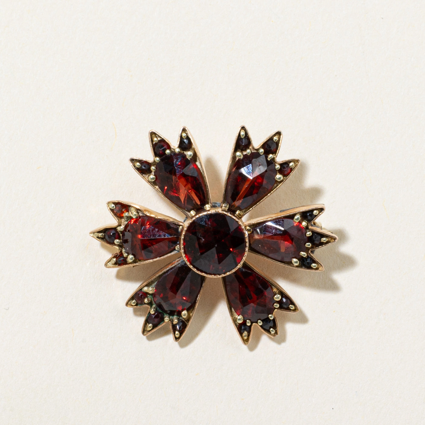 Garnet Floral Brooch | 5.80ctw Style Pop