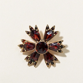 Garnet Floral Brooch | 5.80ctw Style Pop