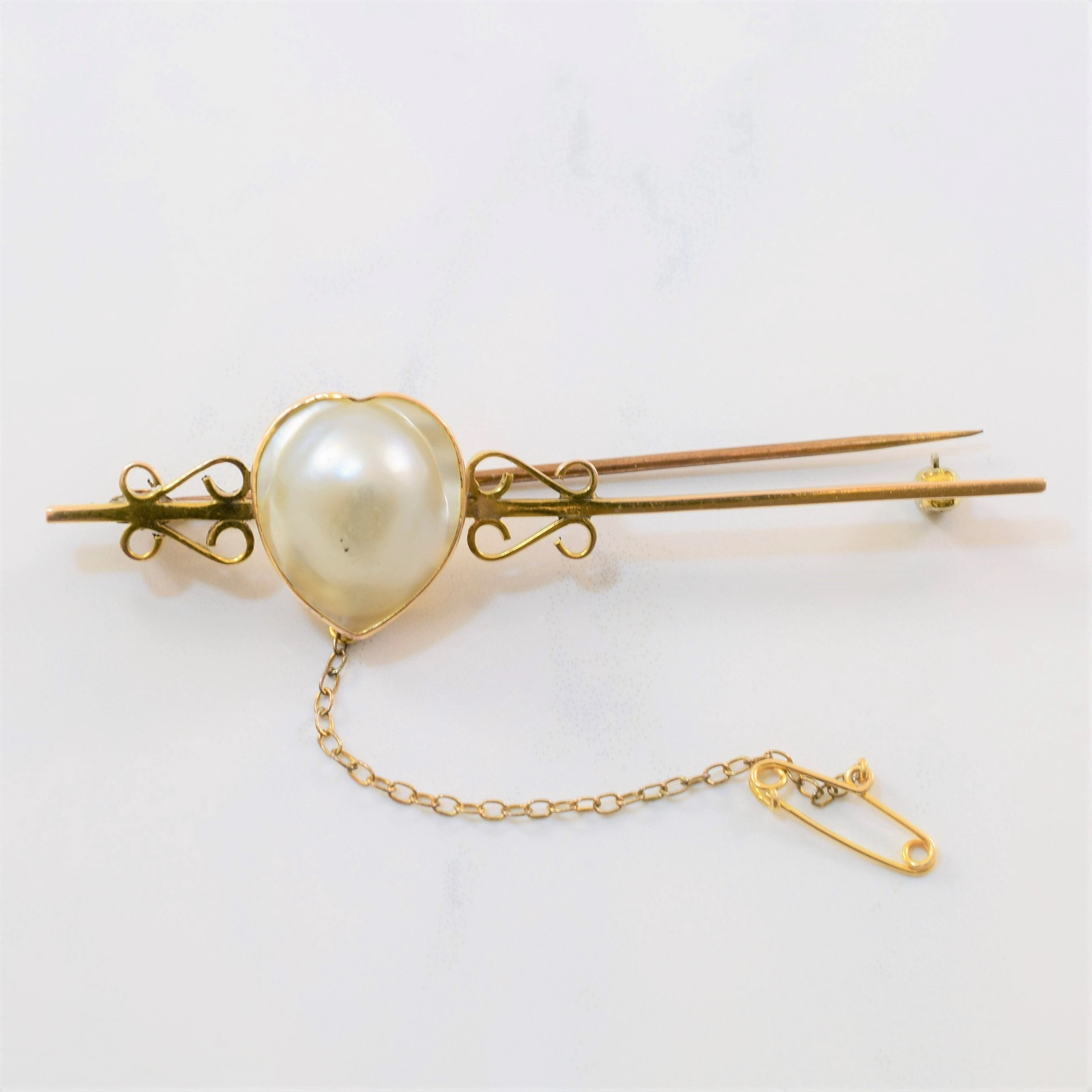 Sleek Detailing Edwardian Baroque Pearl Brooch | 7.50ctw |