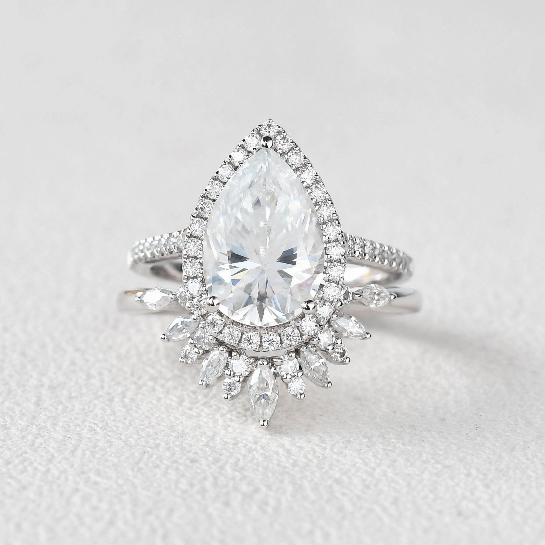 Gifting Light Elegant Touch 3.5ct Pear Shaped Moissanite White Gold Halo Ring Set 2pcs