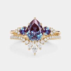 Pear Cut Lab Alexandrite & Moissanite Cluster Ring Set 2pcs - Lexi Detail Focus
