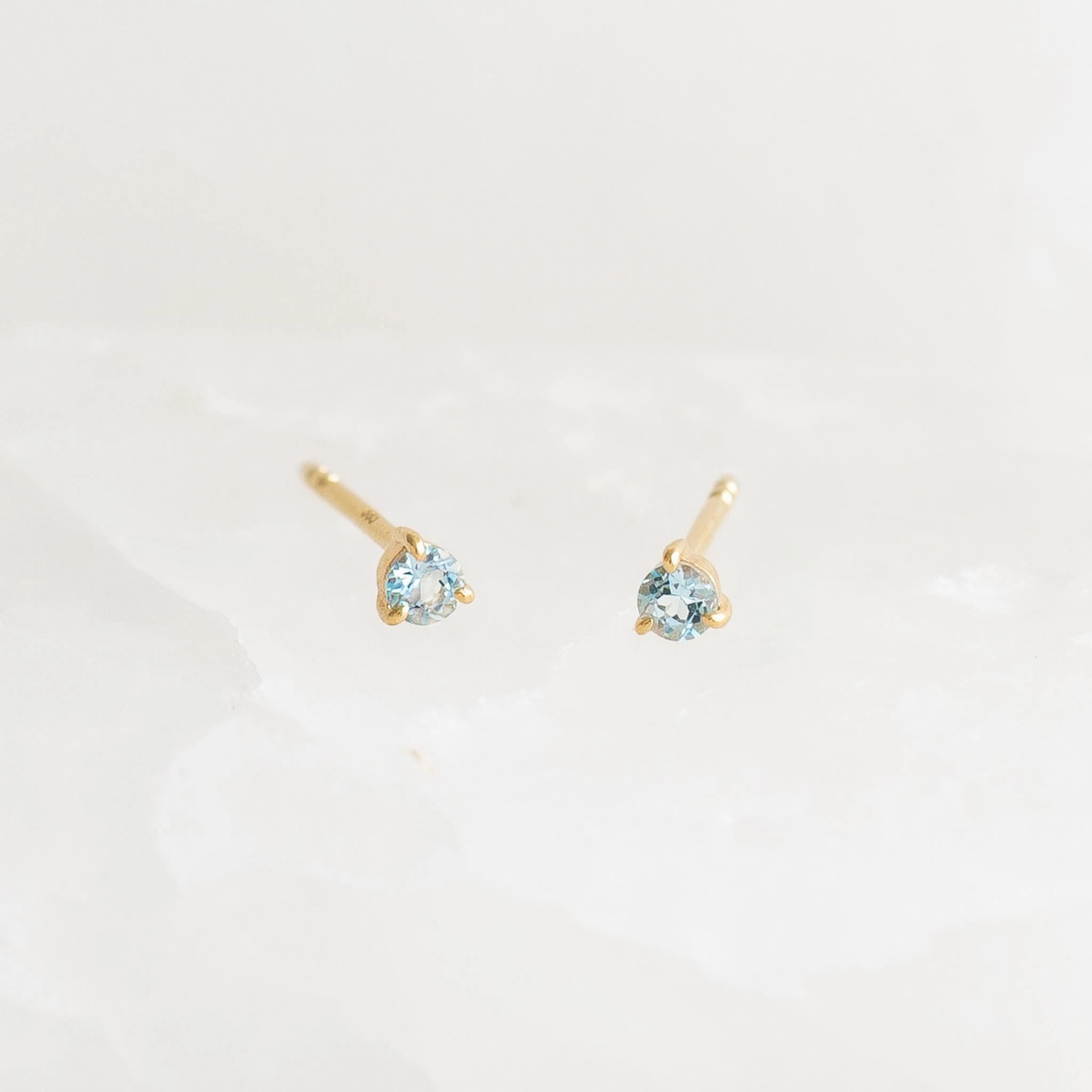 March Birthstone Stud Earrings 14k Gold - Blue Topaz Urban Fit Radiant Design