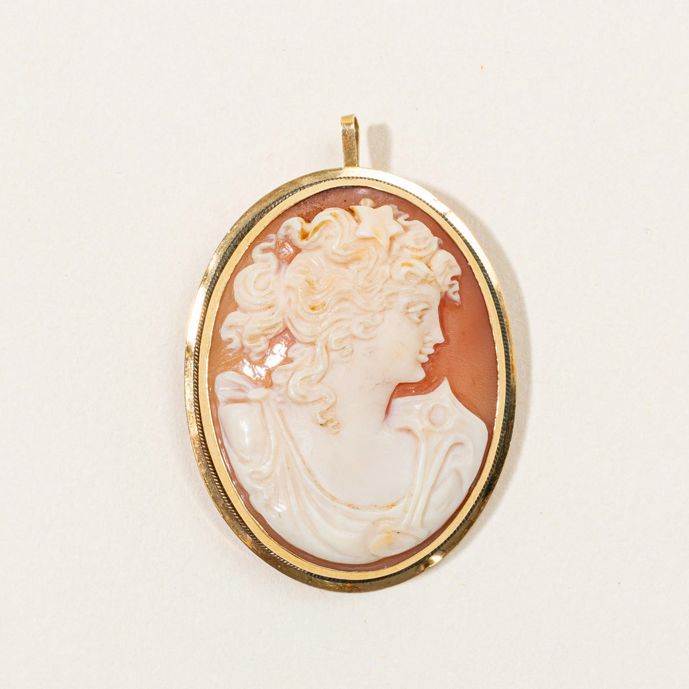 Everyday Pick Wedding Outfit Sea Shell Cameo Modified Brooch & Pendant | 12.00ct |